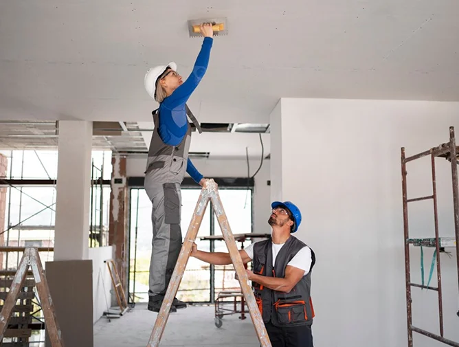 Packing dishes before kitchen renovation